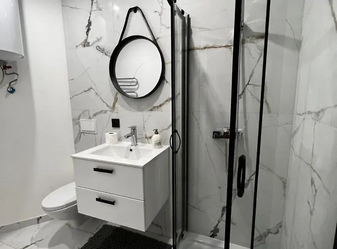 Pilsudskiego Premium 24h Selfcheck In Bytom